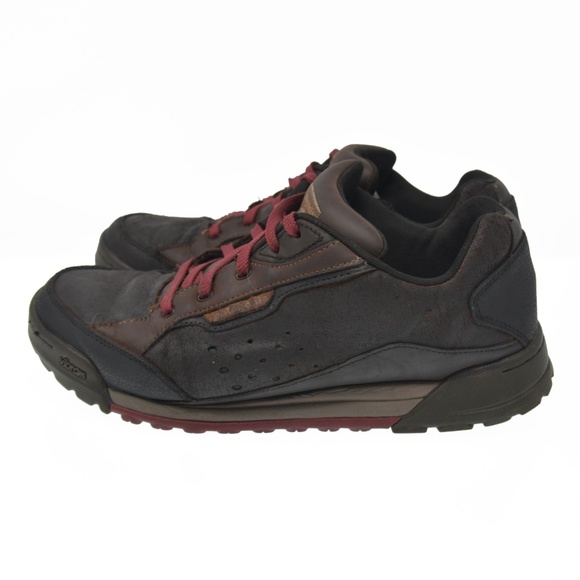 *PATAGONIA Thatcher Leather Hiking Comfort Shoes